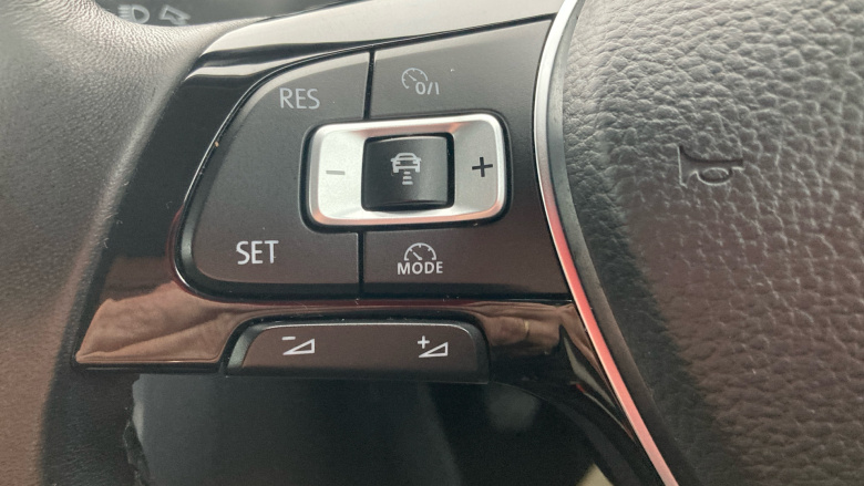 Volkswagen T-Roc 1.5 TSI EVO SEL 5dr Petrol Hatchback